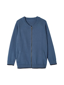 Jungen Strickjacke im College-Look