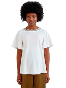 Wendbare Umstandsbluse mit Spitze am Ausschnitt